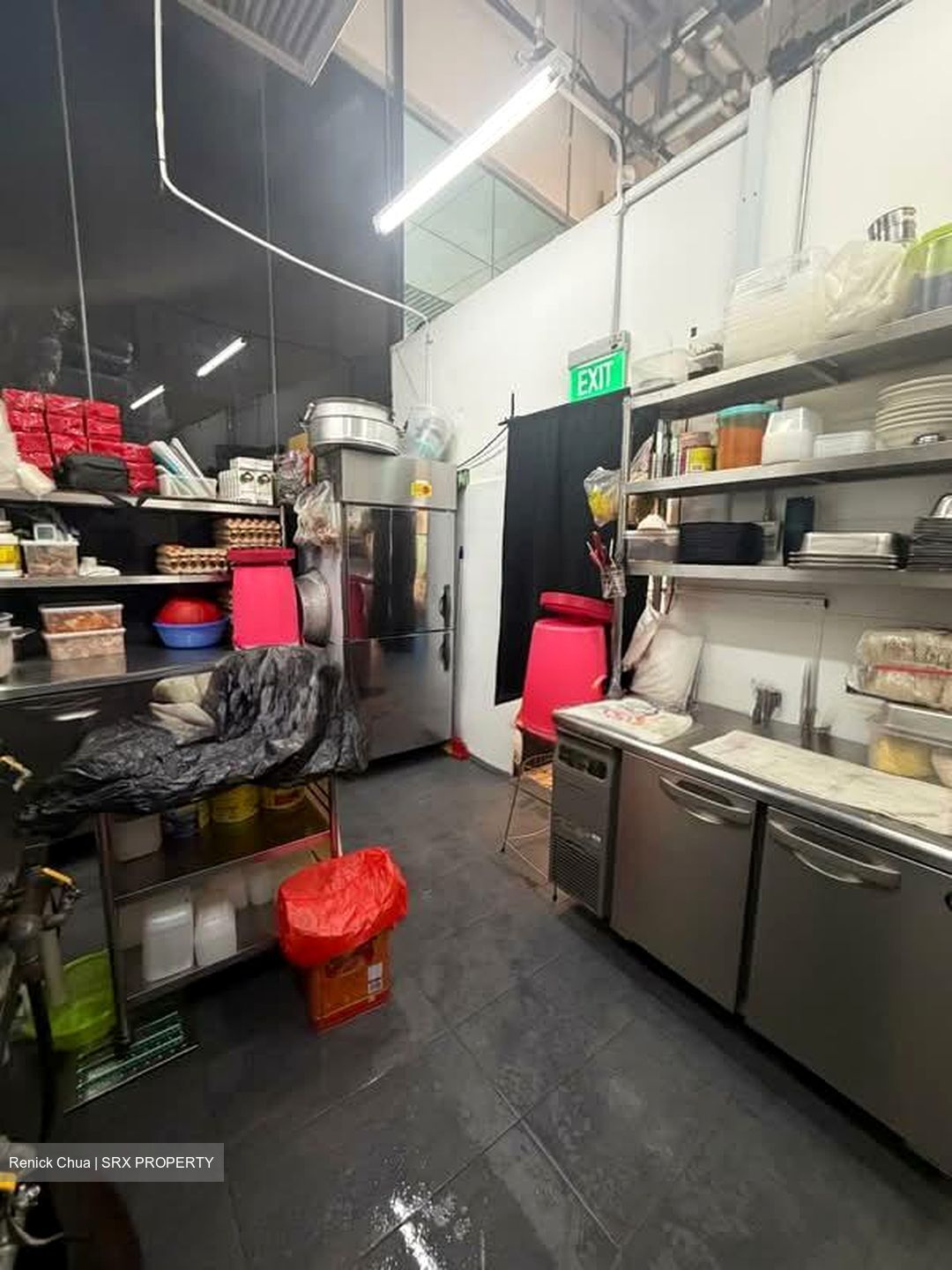 Vision Exchange (D22), Retail #576600801